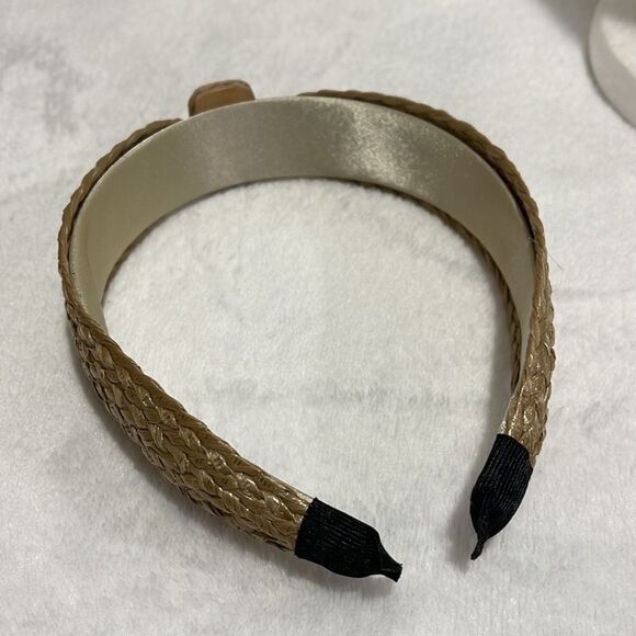 Brand New!! Woven headband with rectangle pendant - Picture 3 of 3